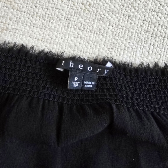 THEORY Women's Black 3/4 Sleeve Alterina Top 100% Silk Size P/XS - Picture 3 of 4
